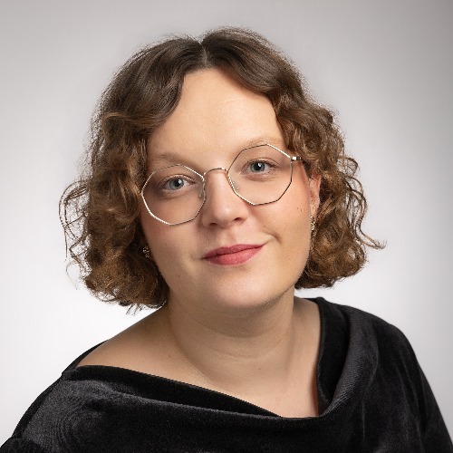 Essi  Rovamo